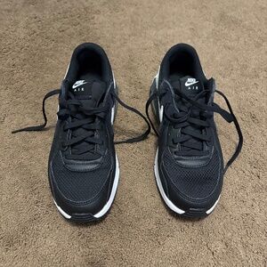 Women’s Nike Air Max size 7.5